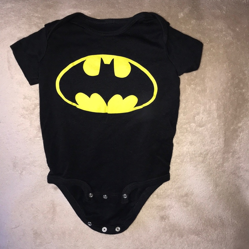 Batman 12 Mo onesie 💕